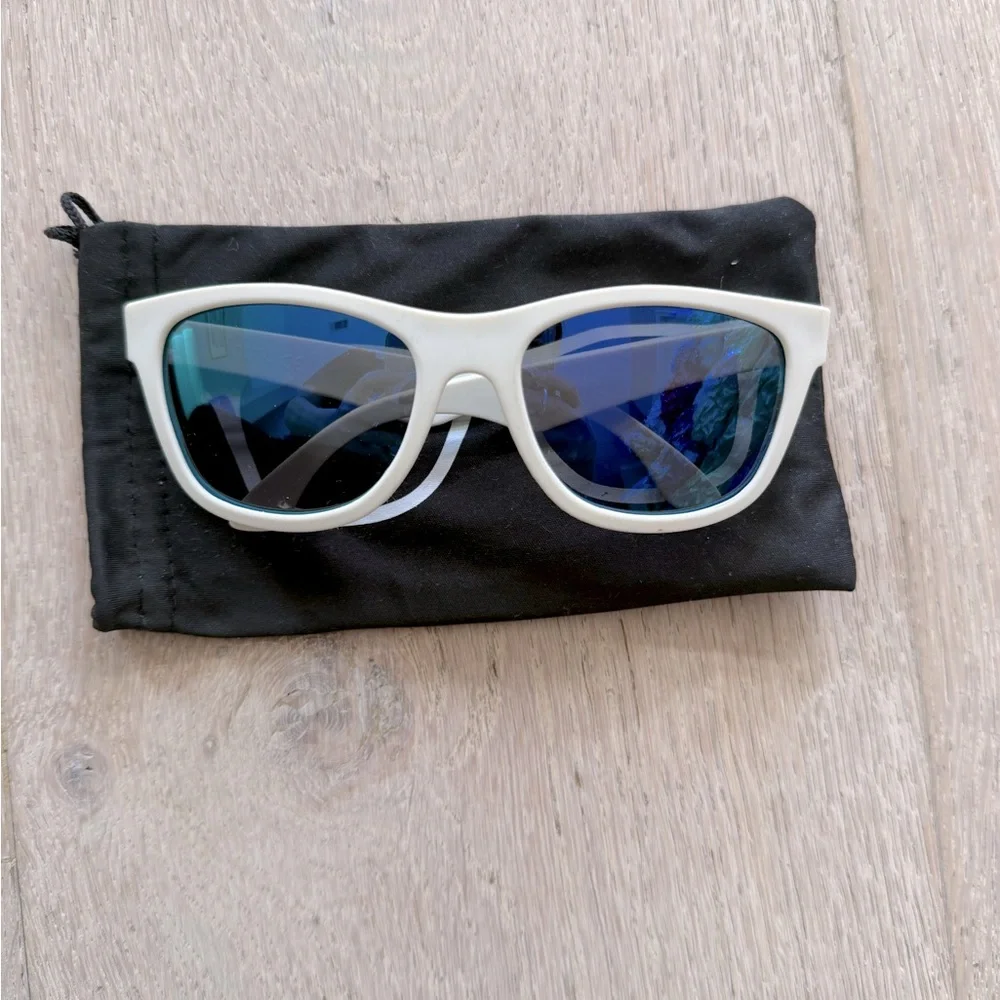 Aces Aviator Sunglasses